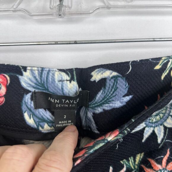 Ann Taylor Navy Floral Print Devin Fit Cotton Ankle Pant Garden Party Size 2/SM - Picture 7 of 11